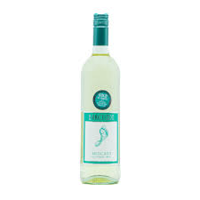 Barefoot Moscato White Wine, 750 mL